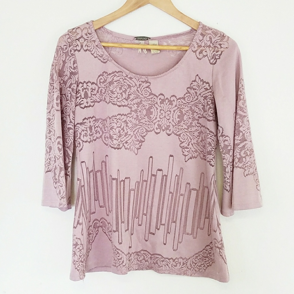 Gimmicks by BKE Blush Lace Top